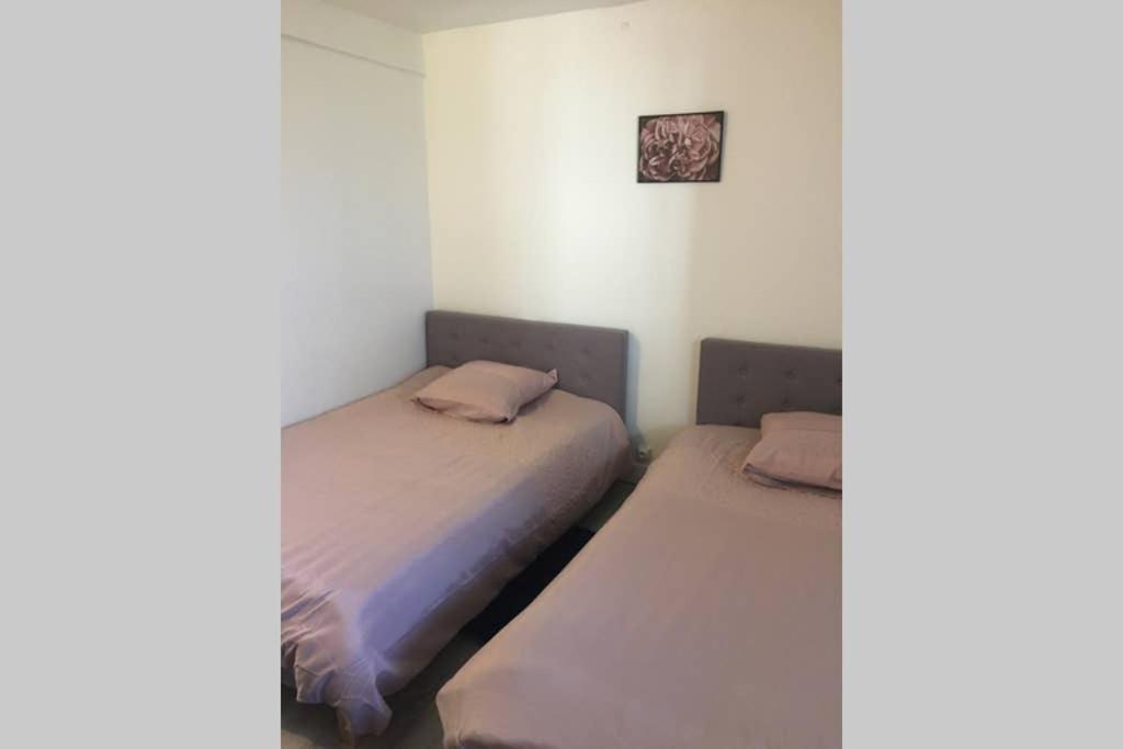 F2 Proche Gare Et Toute Commodite Château-Thierry Exterior foto
