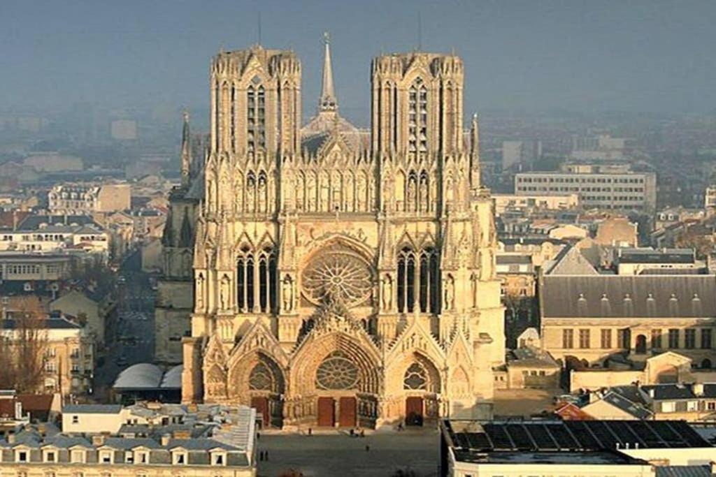 F2 Proche Gare Et Toute Commodite Château-Thierry Exterior foto